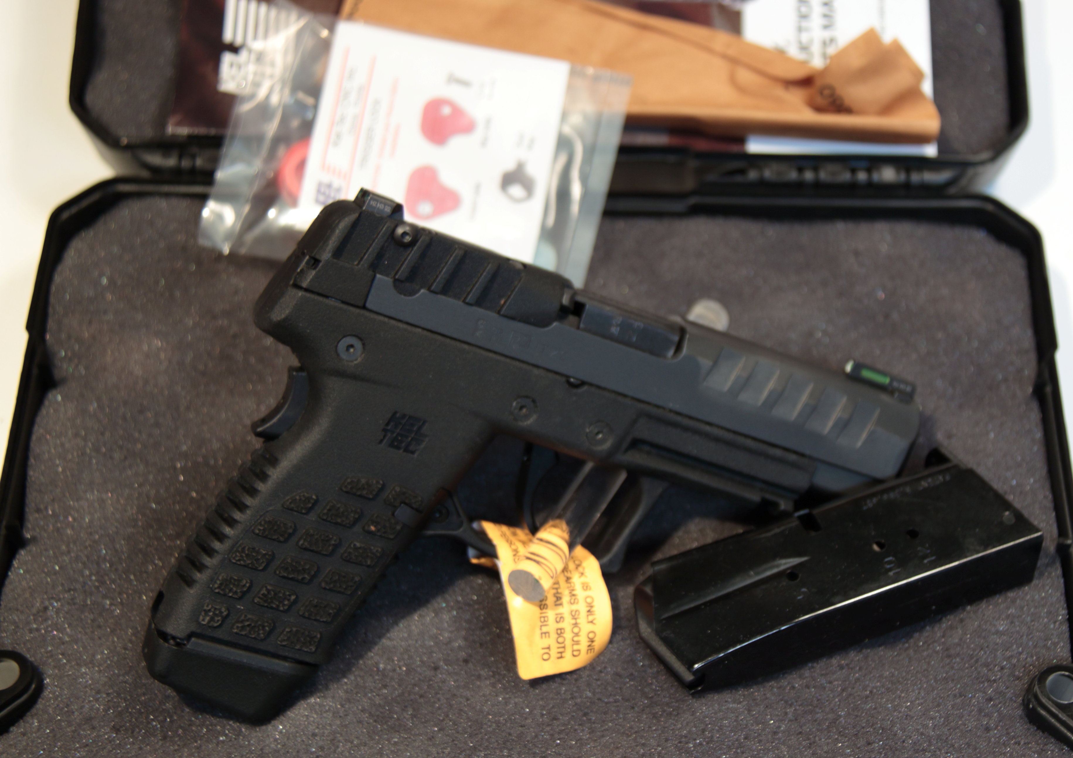 PISTOLA SEMIAUTOMATICA - MARCA KELTECH - MODELLO P15 BLACK - CALIBRO 9X19 1086