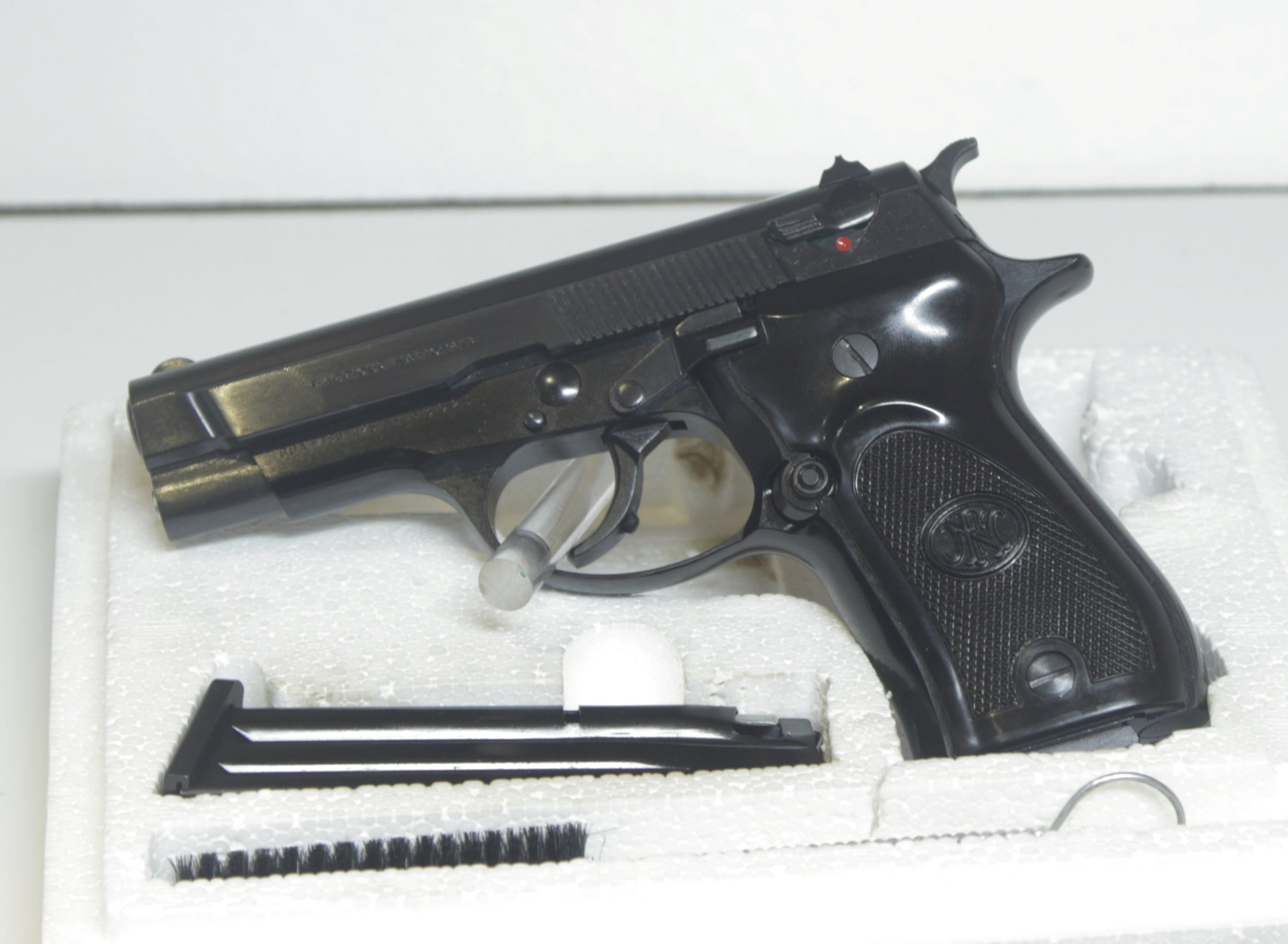 PISTOLA SEMIAUTOMATICA - MARCA FN BROWNING - MODELLO DA140-BDA380 - CALIBRO 7,65 Browning / 32 ACP 1295