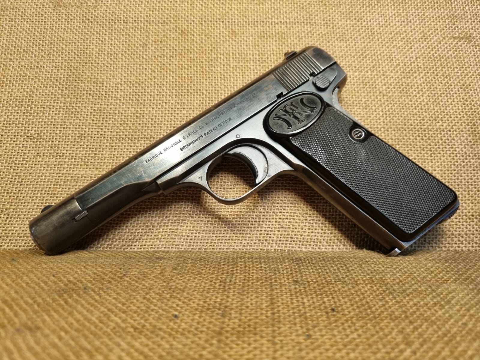 PISTOLA SEMIAUTOMATICA - MARCA FN BROWNING - MODELLO 10/22 - CALIBRO 7,65 Browning / 32 ACP 2399