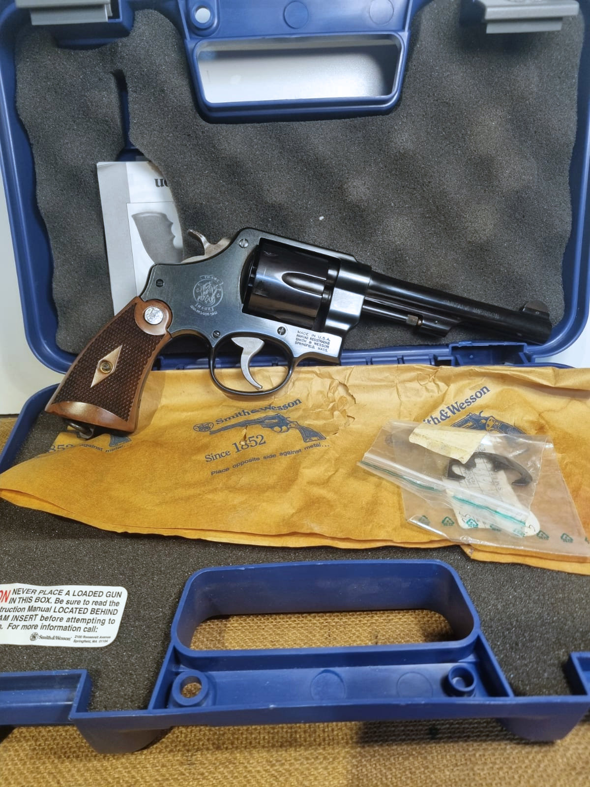 REVOLVER SPORTIVO - MARCA SMITH & WESSON - MODELLO 22-4 - CALIBRO 45 ACP 2756