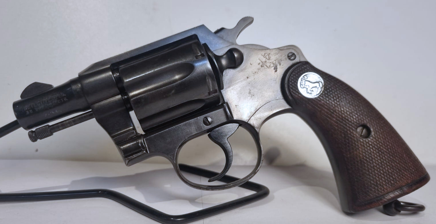 REVOLVER - MARCA COLT - MODELLO DETECTIVE SPECIAL - CALIBRO 38 SW 2822