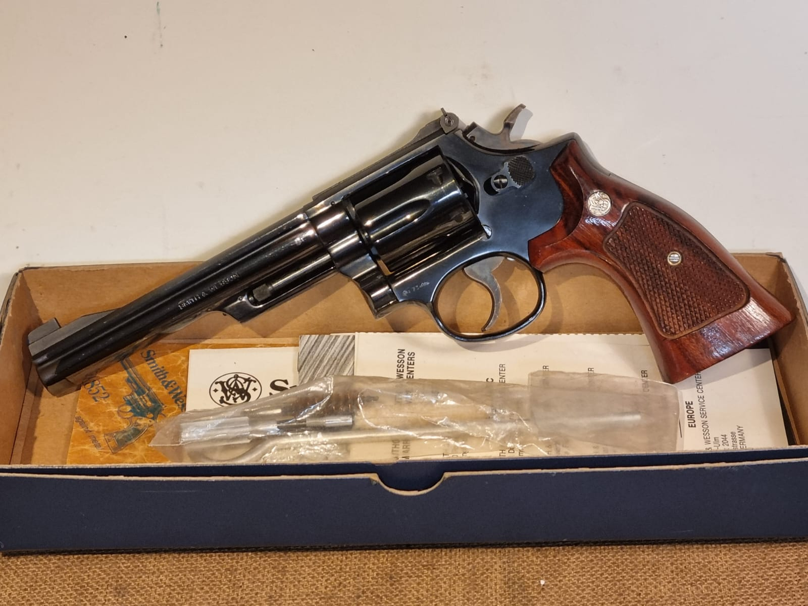 REVOLVER SPORTIVO - MARCA SMITH & WESSON - MODELLO 19-3 - CALIBRO 357 Magnum 3000