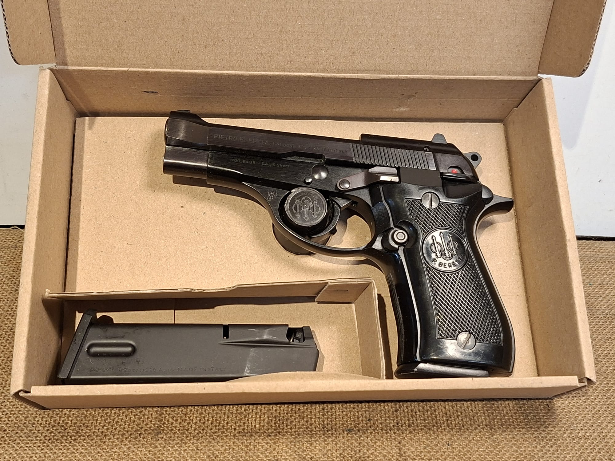 PISTOLA SEMIAUTOMATICA - MARCA BERETTA - MODELLO 84BB - CALIBRO 380 ACP / 9 Corto 3399