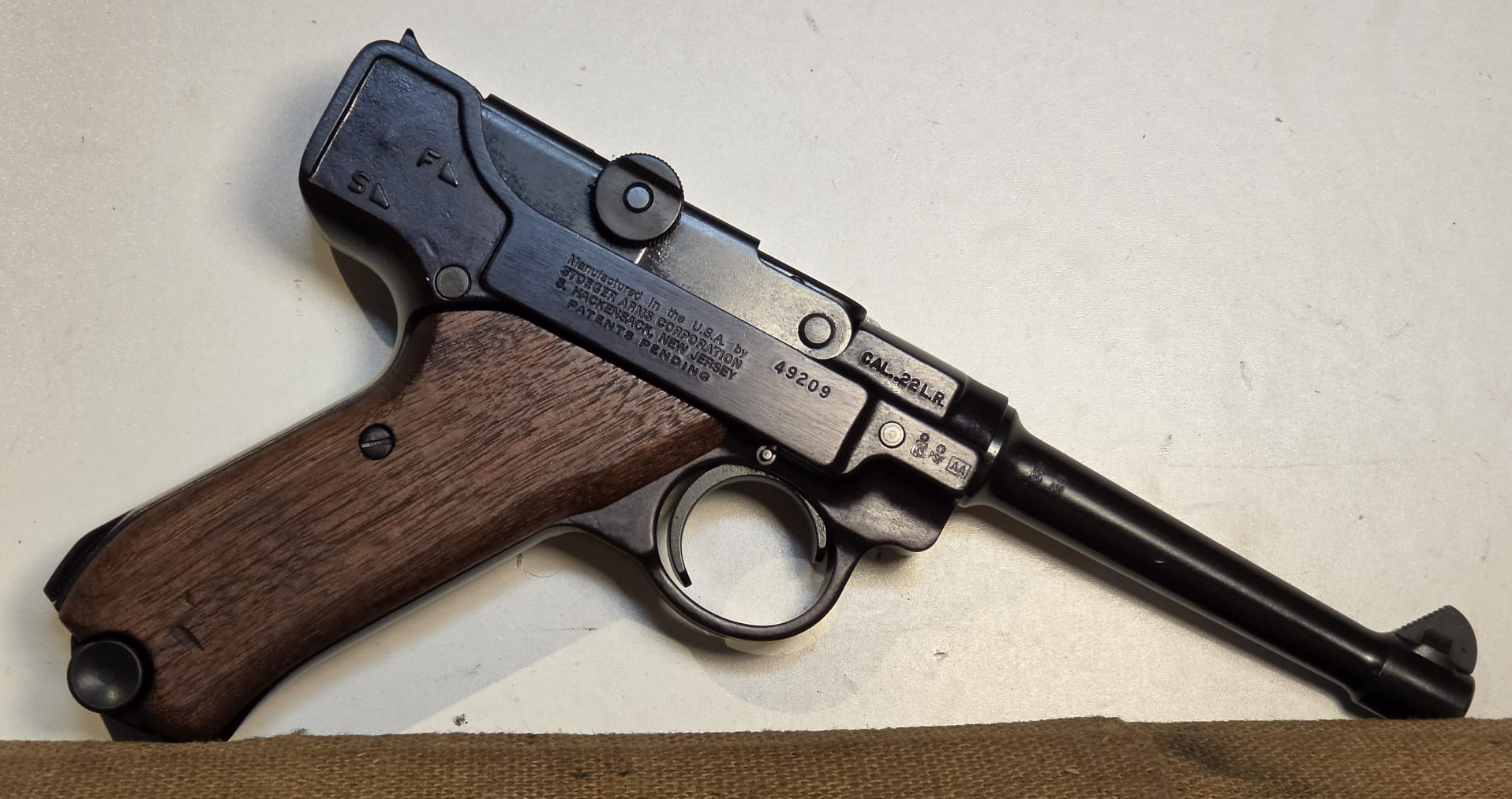 PISTOLA SEMIAUTOMATICA - MARCA STOEGER - MODELLO LUGER - CALIBRO 22LR 3786